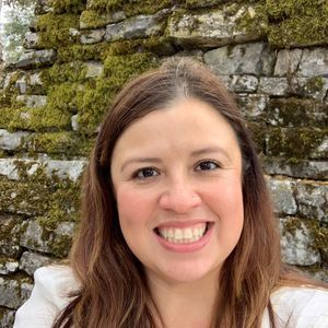 Meet your Posher, Yessica